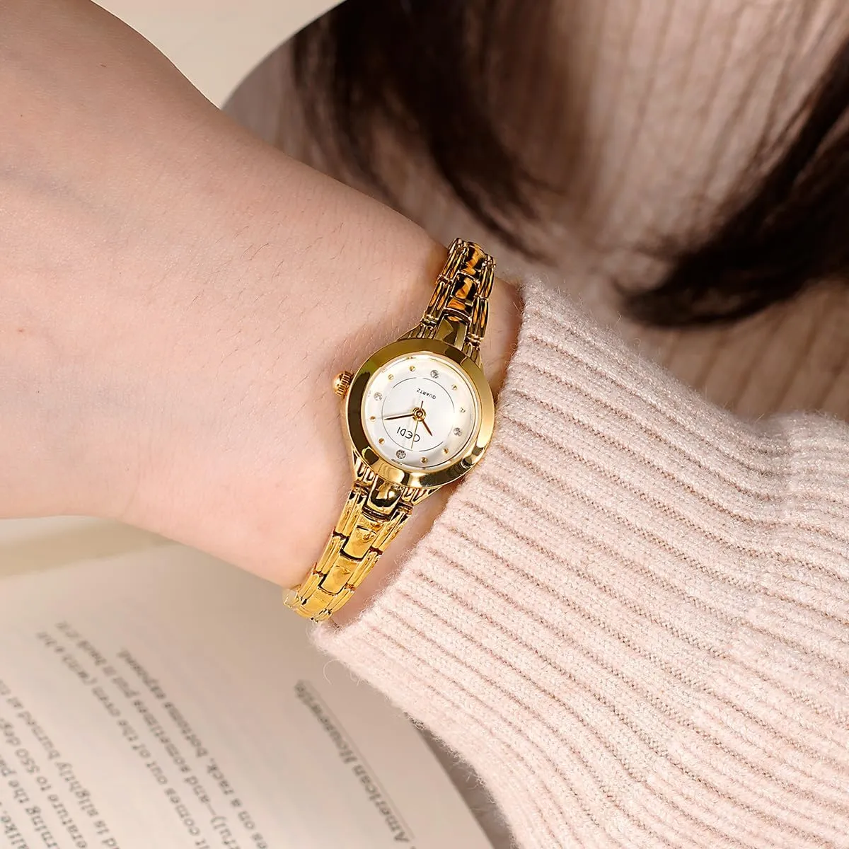 Alloy Steel Band Fashion Dainty Dress Lightweight Bracelet Wristwatch CARLIEN Womens Small Elegant Vintage Rhinestone Markers Round Quartz platelet mislead Watch Slim 