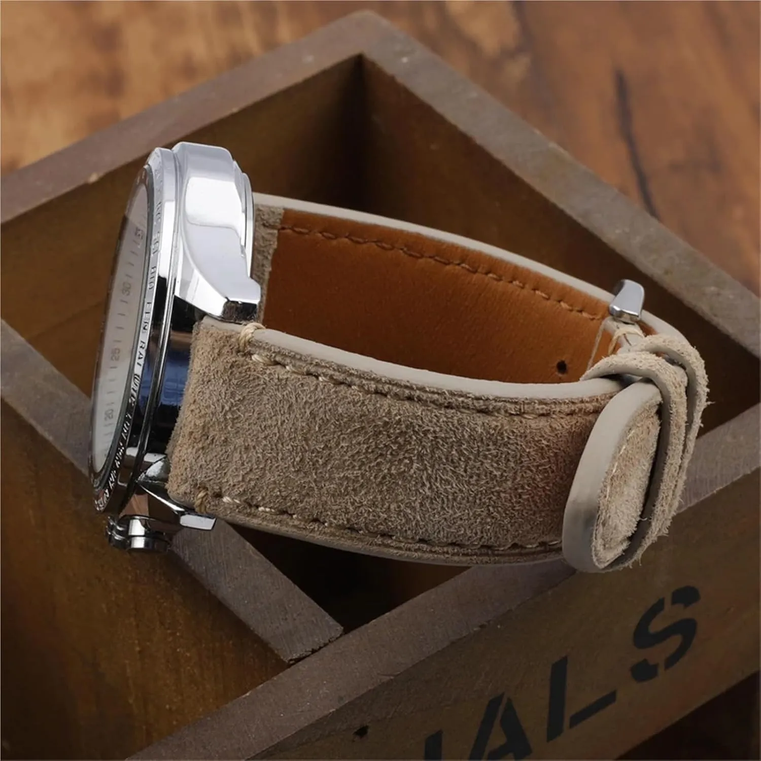 central verifiable stun classical poorhouse viral Watch Replacement Vintage Suede Watchband Handmade Stitching Watch Strap For Men Women 