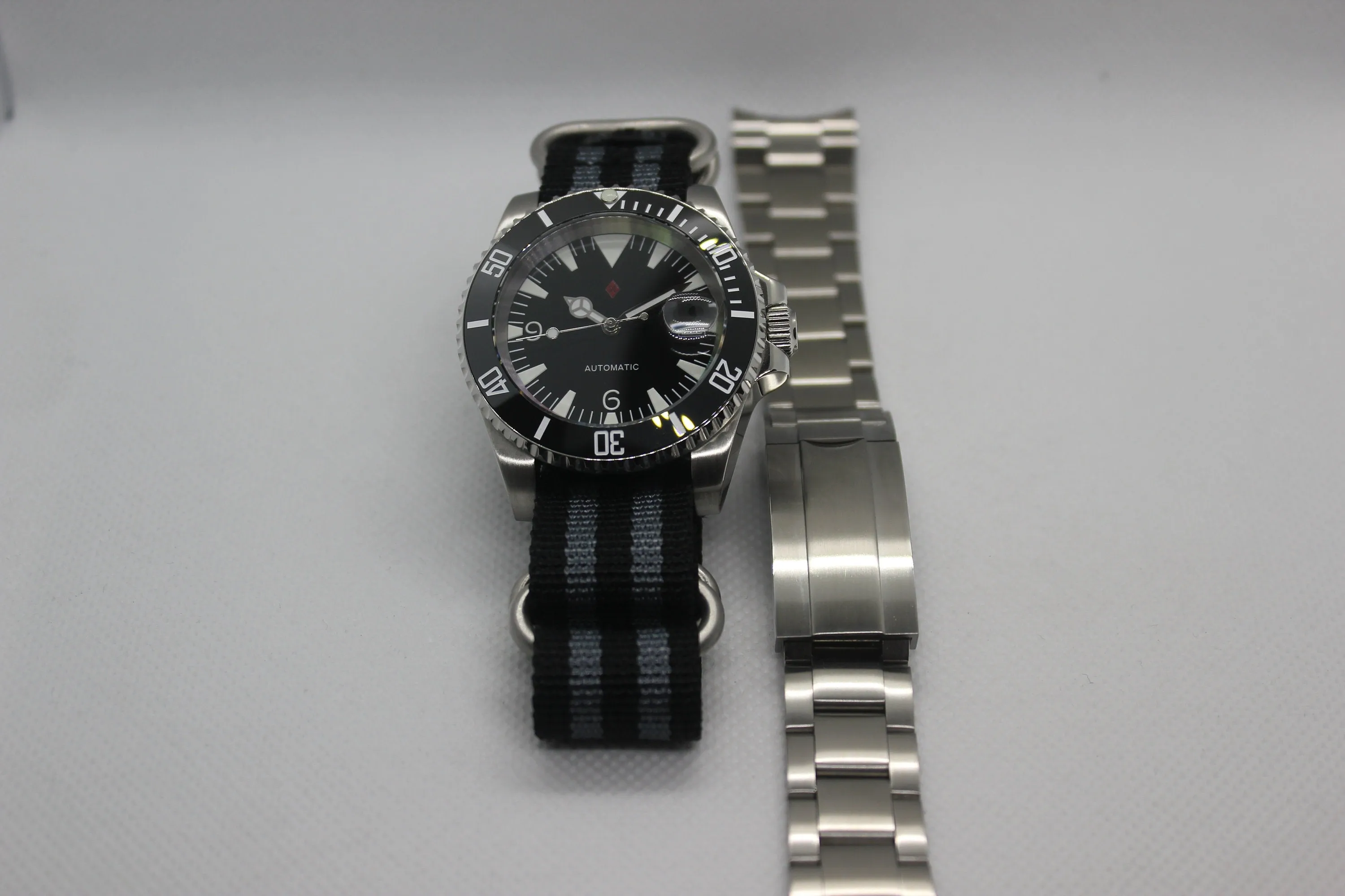 Men's 40MM Watch, Seiko NH35A Automatic Movement, Dagaz Sea Explorer Dial, Sapphire Crystal