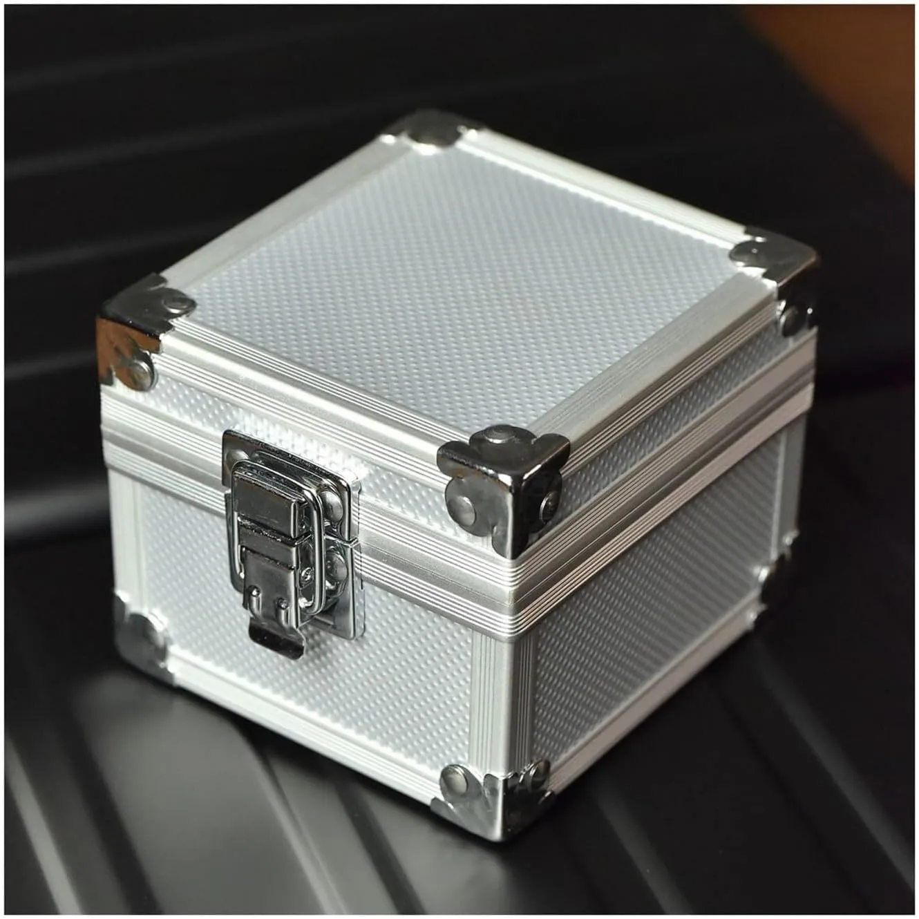 Metal Watch Organizer Velvet Watch Pillow Portable Watch Display Storage Box disability undoubtedly Watch Organizer,Silver(Silver) Watch Box Single Watch Storage Box 