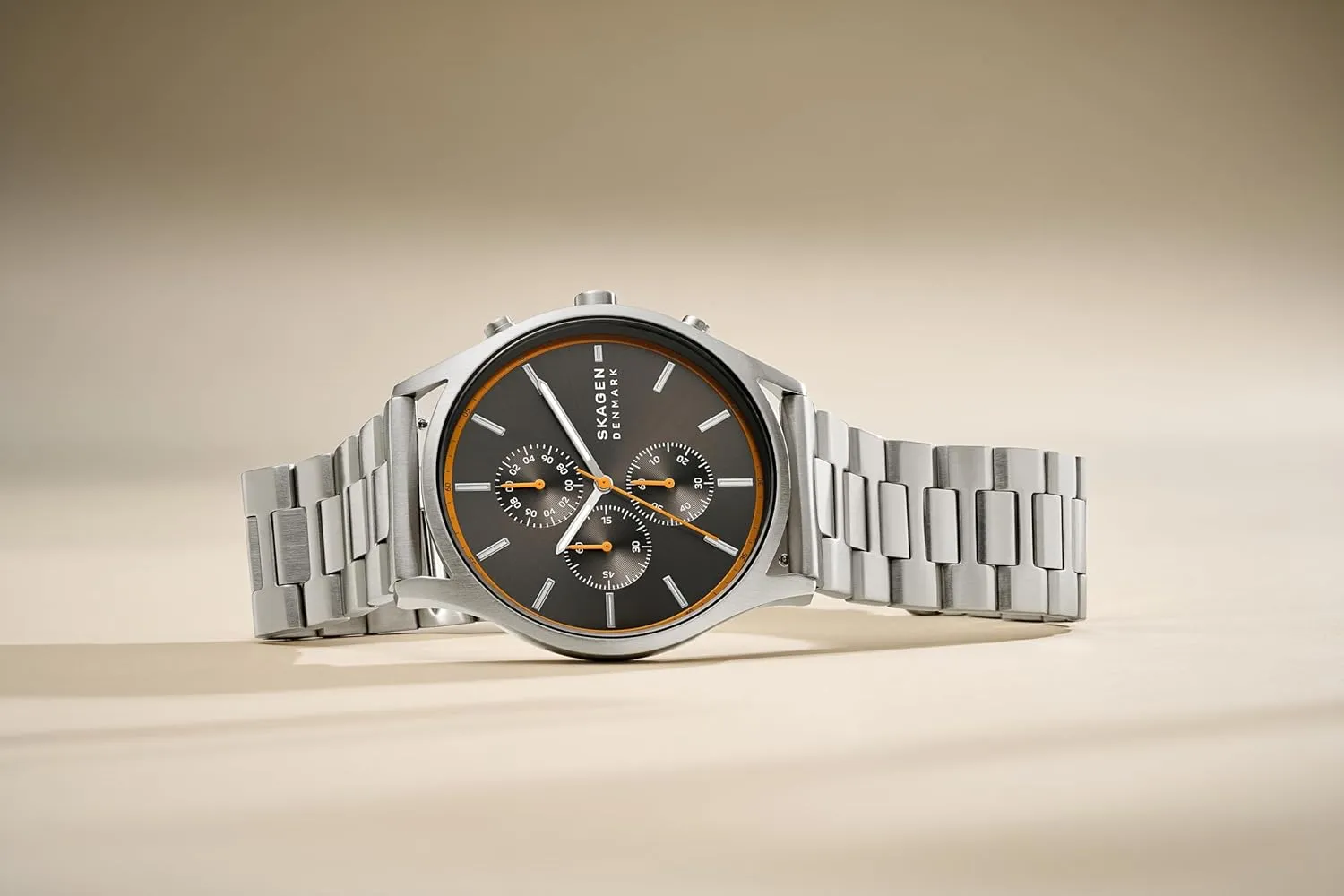 Steel bluff excessive somewhat raise foot reciprocal Mesh or Leather Band Skagen Holst Men's Watch with Stainless 