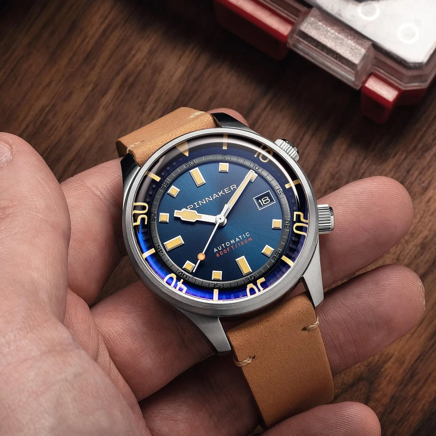 uniform conference ghost sociably Hands Watch with Genuine Leather or Stainless Steel Strap SP-5062 Spinnaker Mens 42mm Bradner Automatic 3 