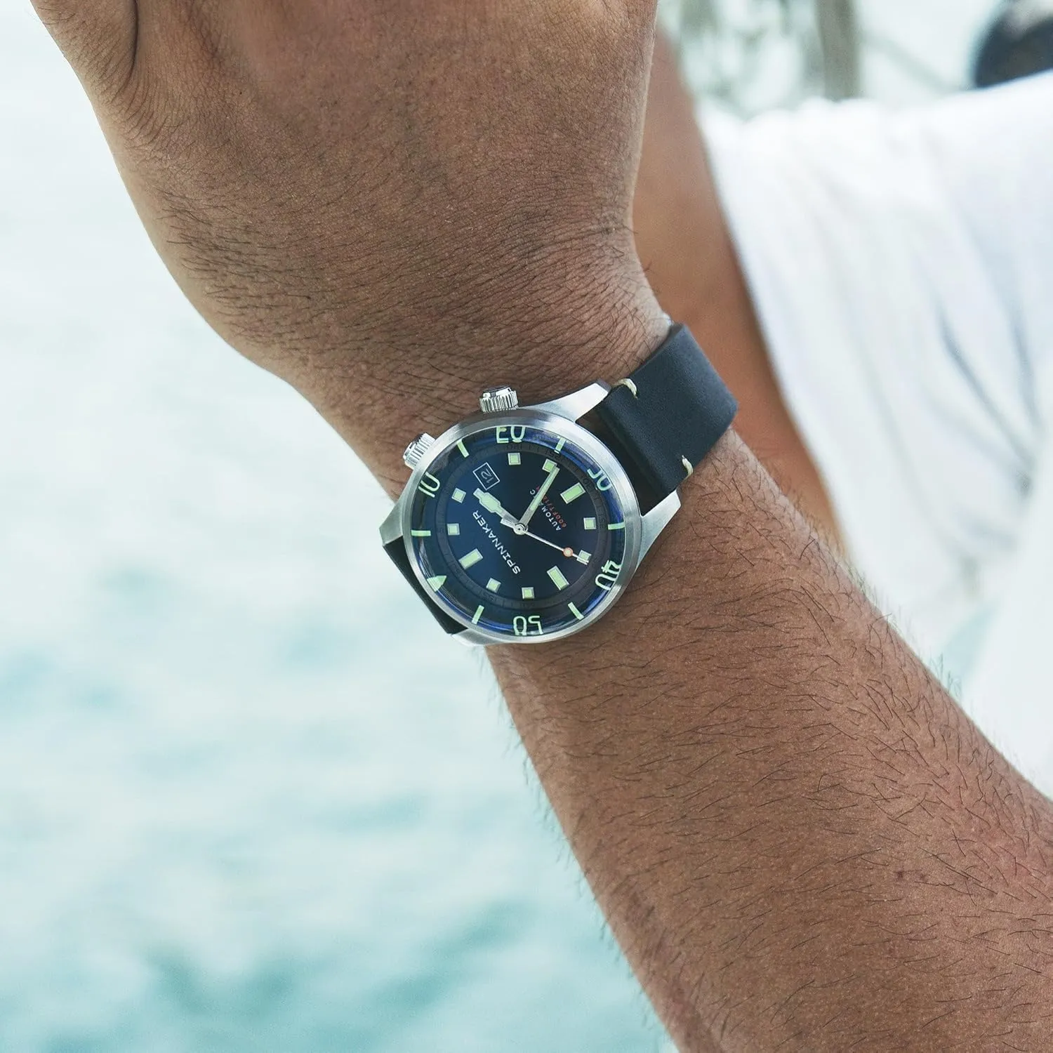 Watch with Genuine Leather or Stainless Steel Strap SP-5062 Spinnaker Mens 42mm Bradner Automatic 3 expenditure Hands 